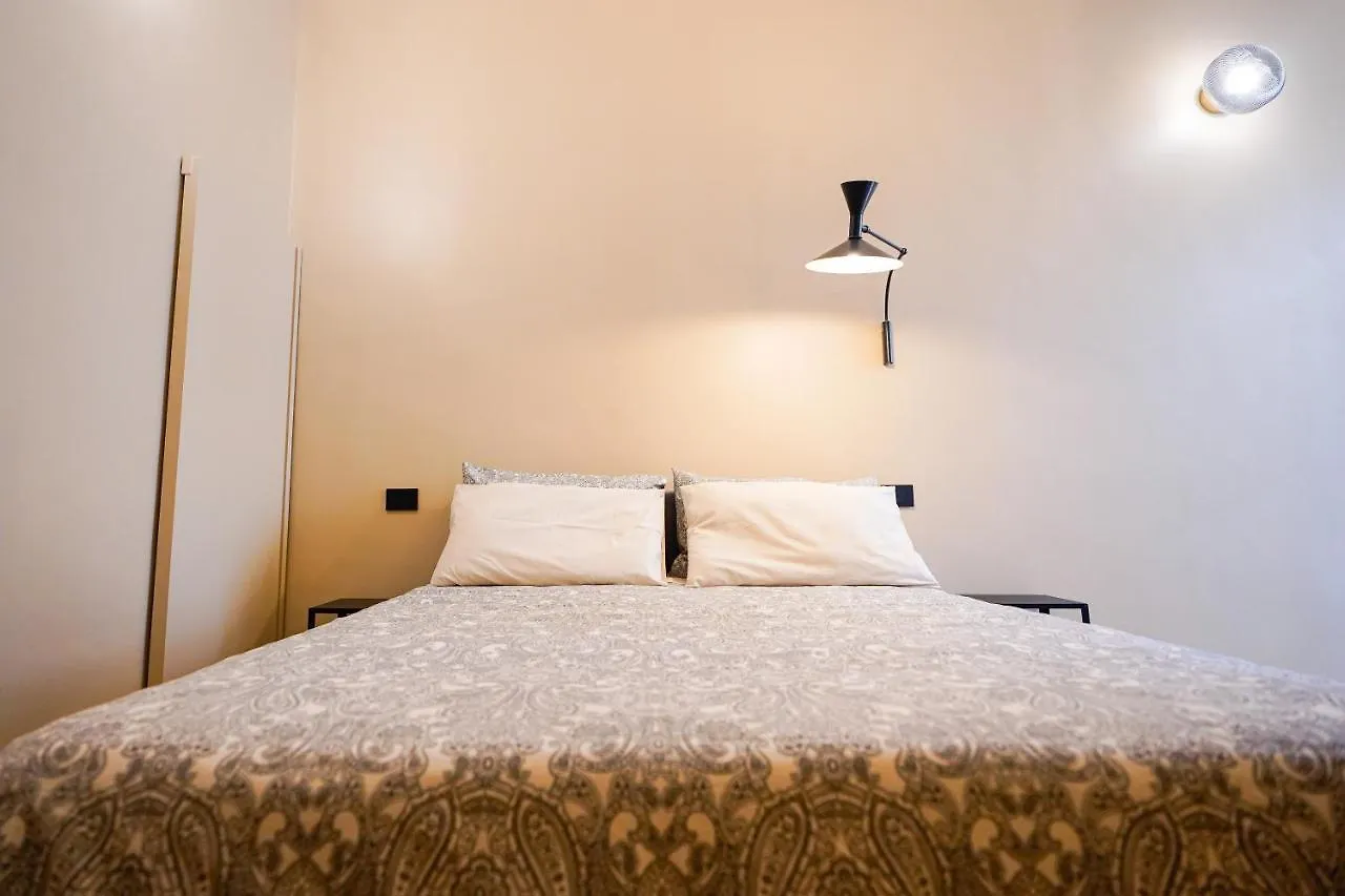 Meh Luxury Apartment City Centre Bari Italia