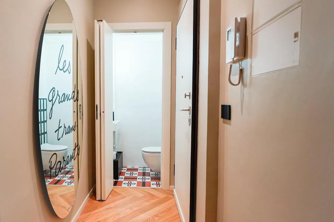 Meh Luxury Apartment City Centre Bari Italia