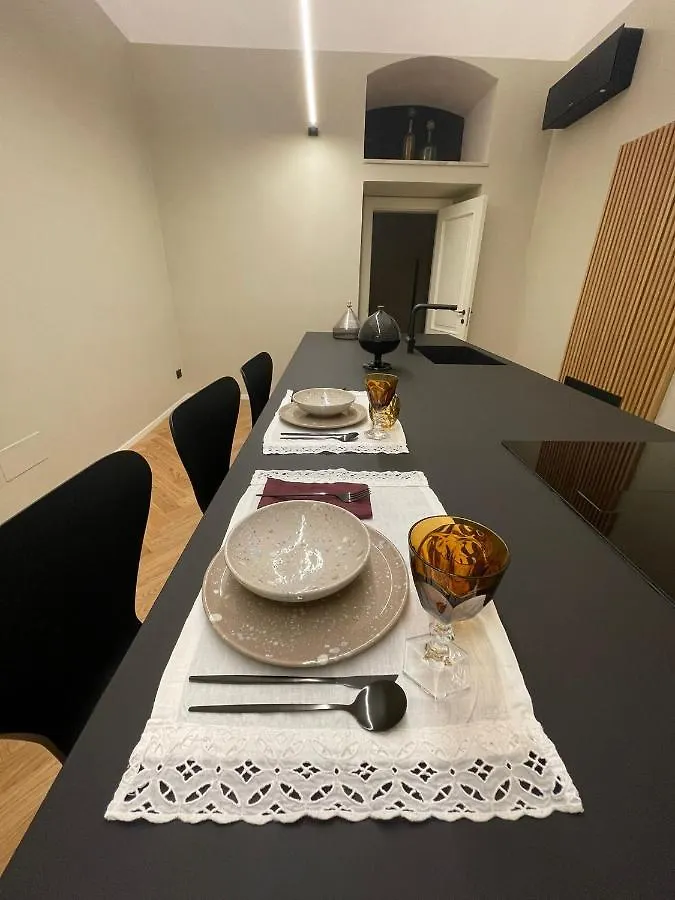 Meh Luxury Apartment City Centre Bari Italia